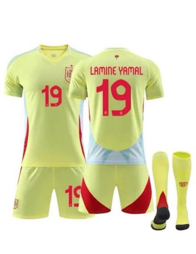 Lamine Yamal nr 19