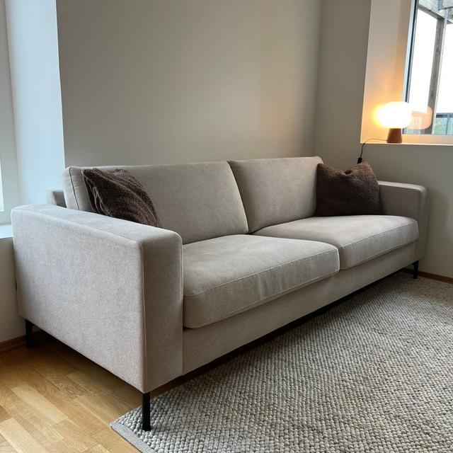 3 seter nordic sofa