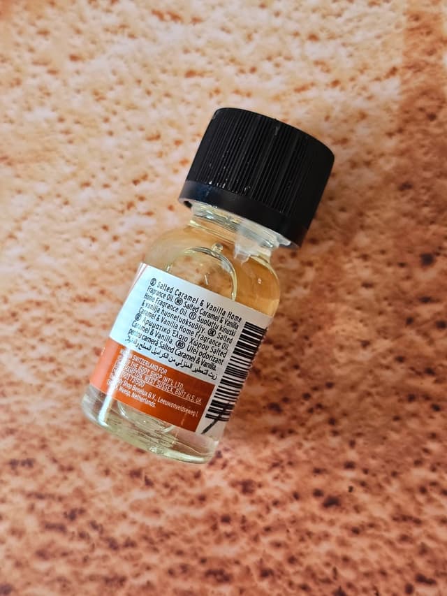 The Body Shop Olejek Zapachowy Słony Karmel I Wanilia 10ml