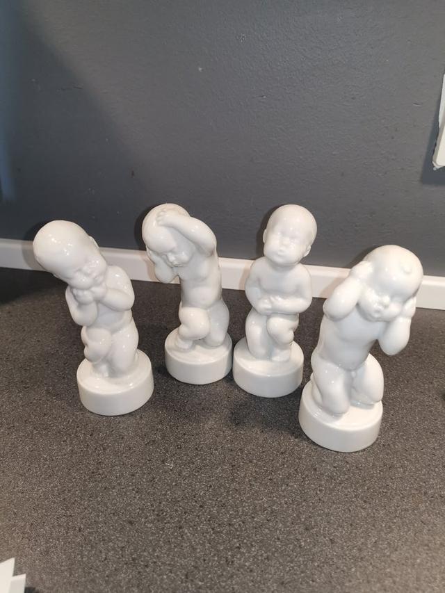 Porcelæn BG figurer Perfekt