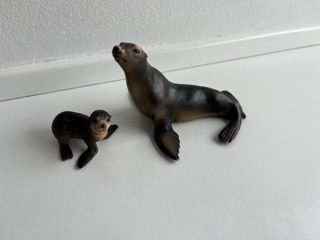 Dyr Søløve med unge Schleich