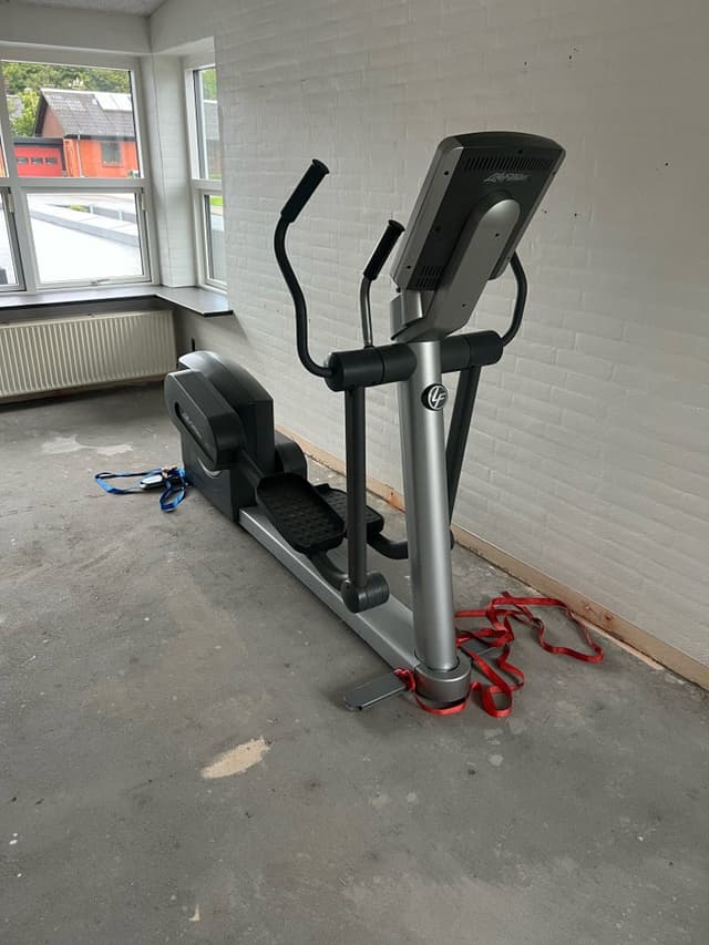 Crosstrainer Life Fitness 90x