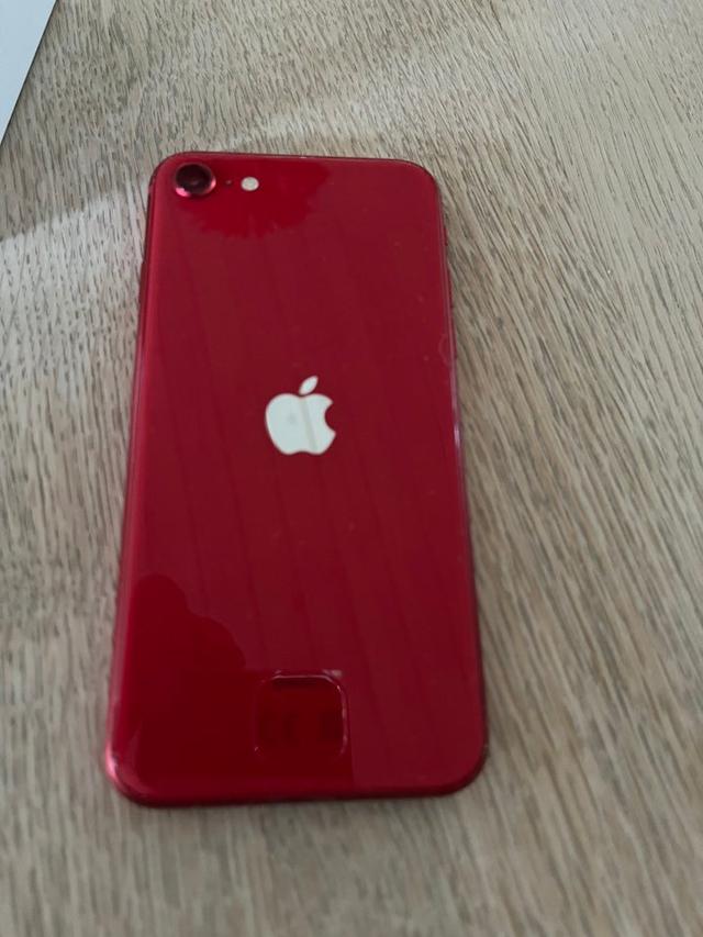 iPhone SE 2 generation 64 GB rød