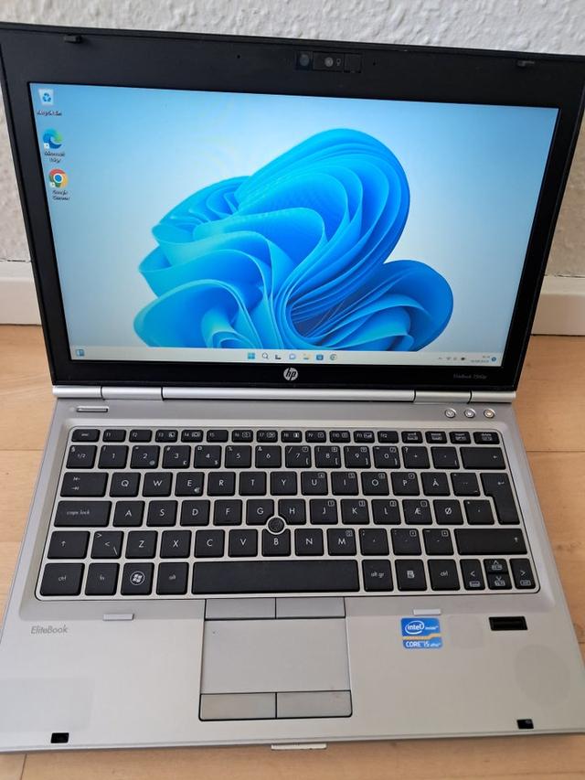 HP EliteBook 2560P  Intel i 5-2520M