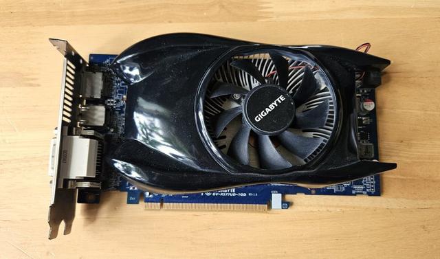 Gigabyte ATI Radeon HD 5770 1GB (GV-R577UD-1GD)