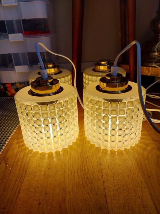 2st fönsterlampa glas och mässing retro