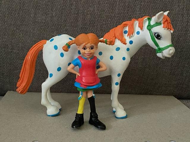 Pippi Långstrump och häst figur