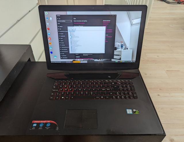 Lenovo ideapad Y700-17ISK