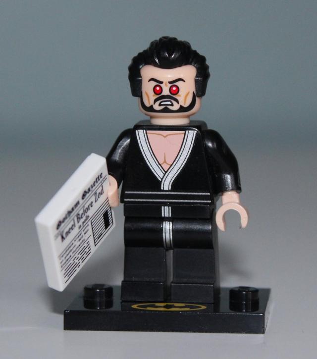 LEGO GENERAL ZOD coltlbm2-17 MINIFIGUR BATMAN THE MOVIE CMF SERIES 2