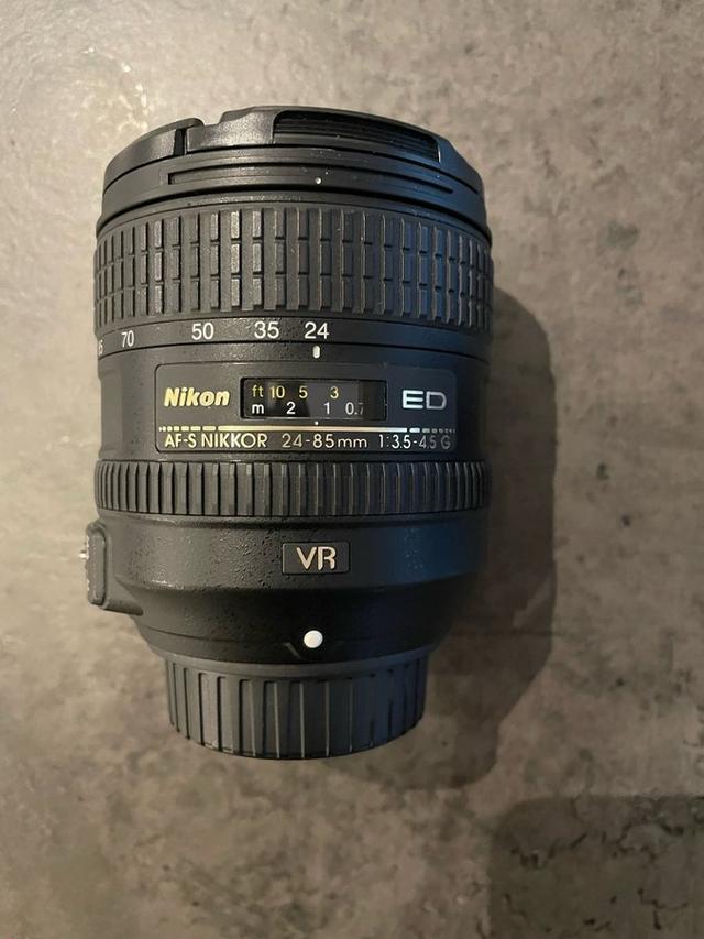 Nikon AF-S Nikkor 24-85mm f/35-45G ED VR Objektiv