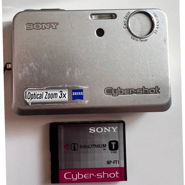 Sony Cyber-shot Digitalkamera 51 MEGAPIXEL