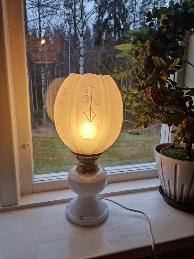 Lampa "fotogenlampa" elektrisk Retro Flygsfors Amabilis