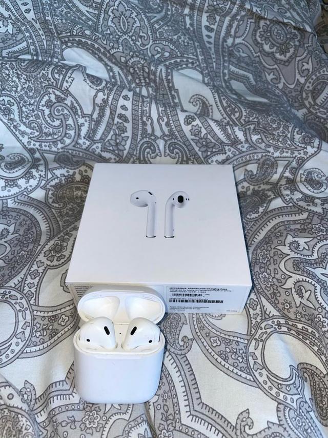 AirPods