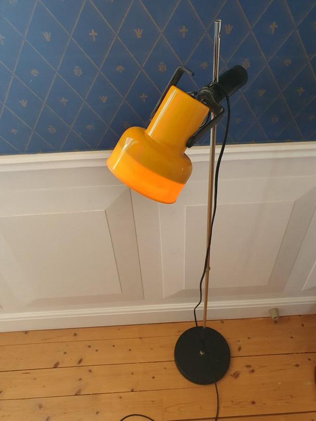 Retro Vintage Gul Golvlampa från Fagerhults Belysning