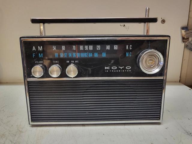 Koyo 12 Transistor Radio