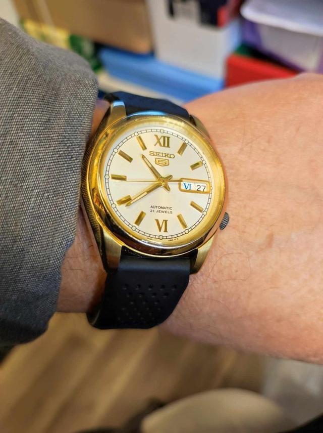 Seiko 5 Automatic 21 Jewels Lyser På Natten Guld