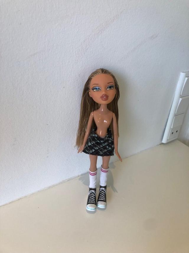 Bratz doll Back To School Cloe