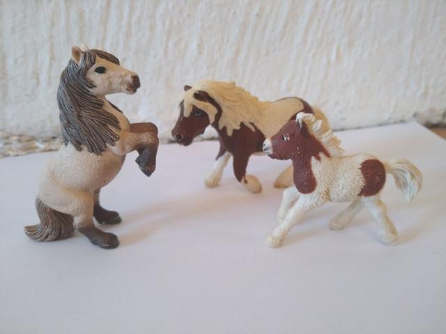 Schleich hästar