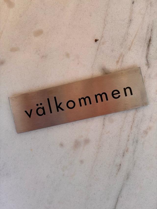 Skylt välkommen väggskylt väggdekoration