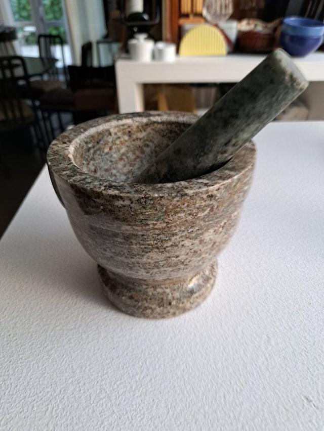 Mortél och pestle I granit